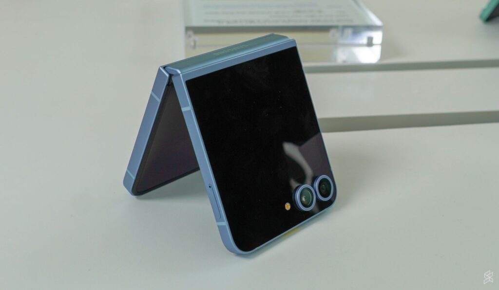 Samsung Galaxy flip 6